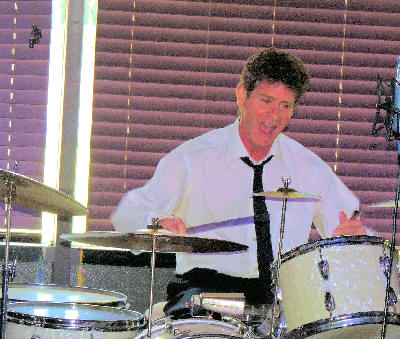 Bobby Reardon going wild on drums