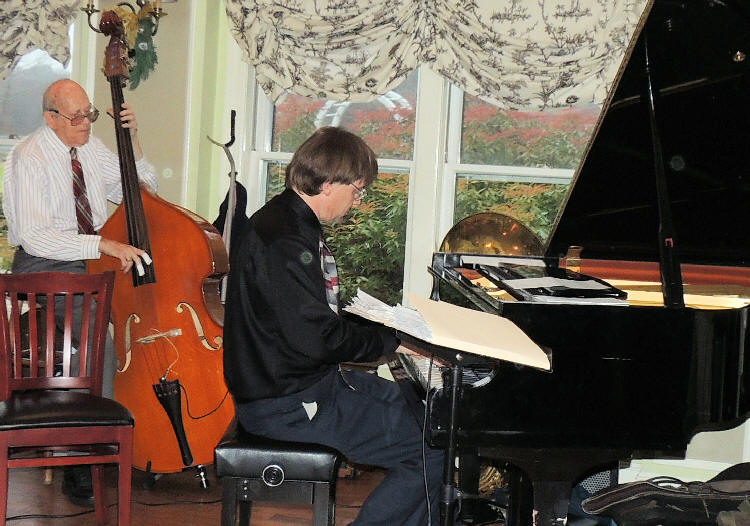 Eherenfried on bass, Ross Petot on piano