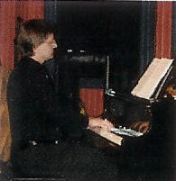 Ross Petot piano