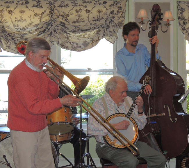 Stan Vincent on trombone, Jesse string Bass, Peter banjo