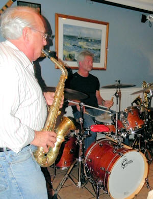 Noel Kaletsky on alto sax, John Russell drums