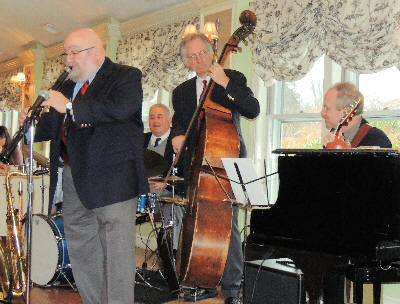 Ted on clarinet with rhythm section