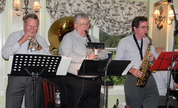 front line Bob MacInnis cornet, Blair Bettencourt clarinet, John Clark alto sax